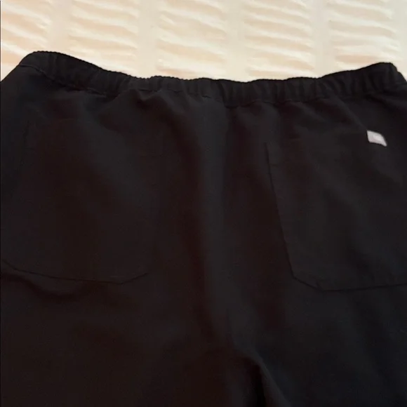 Figs black scrub pants - size large - Picture 6 of 12